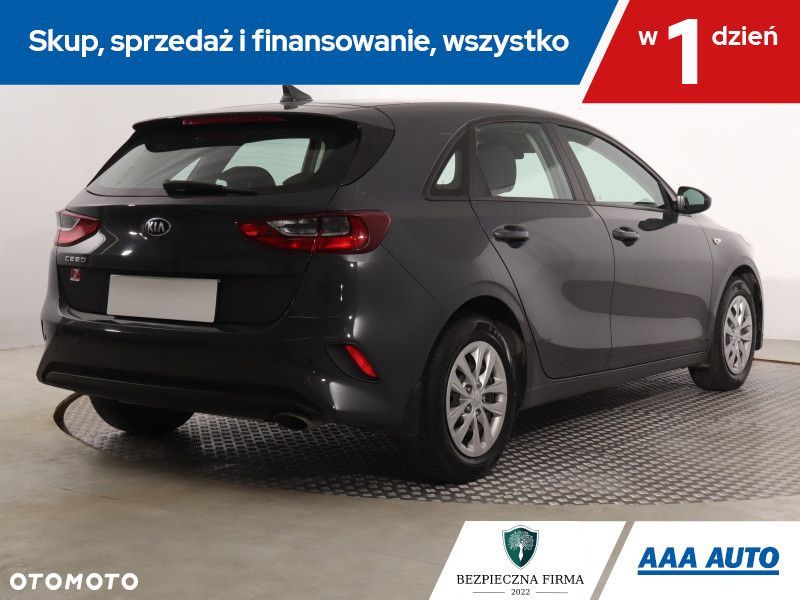 Kia Ceed - 7