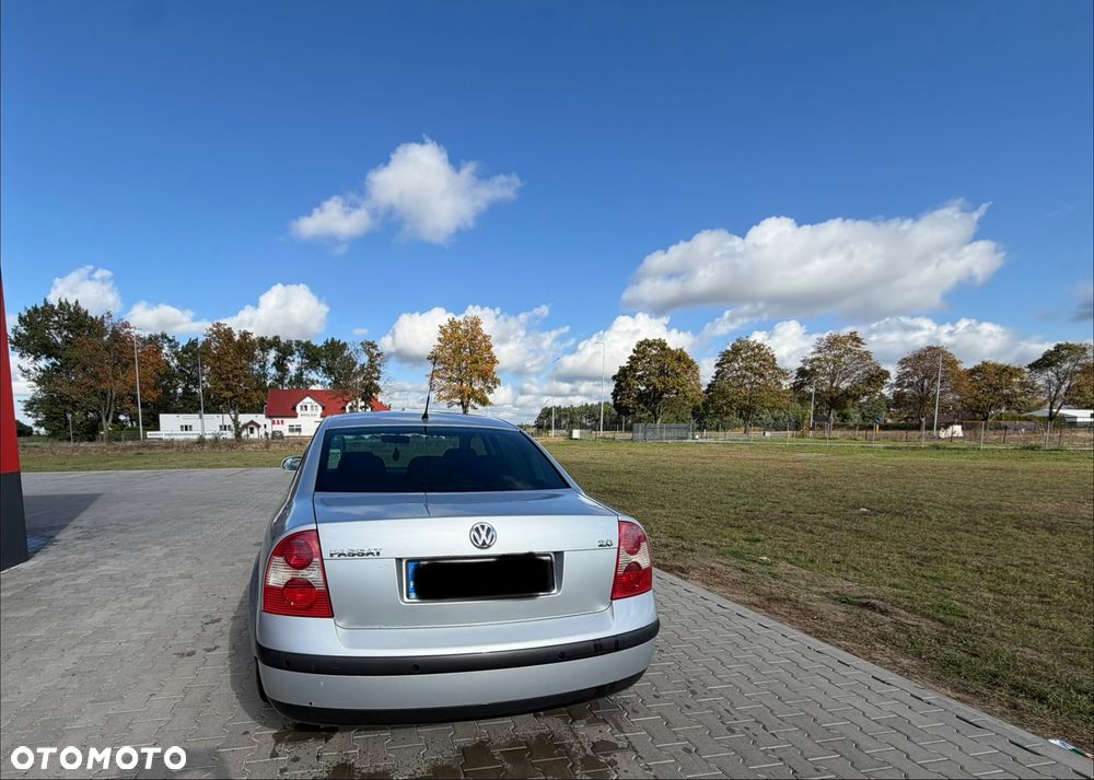 Volkswagen Passat 2004 photo 3