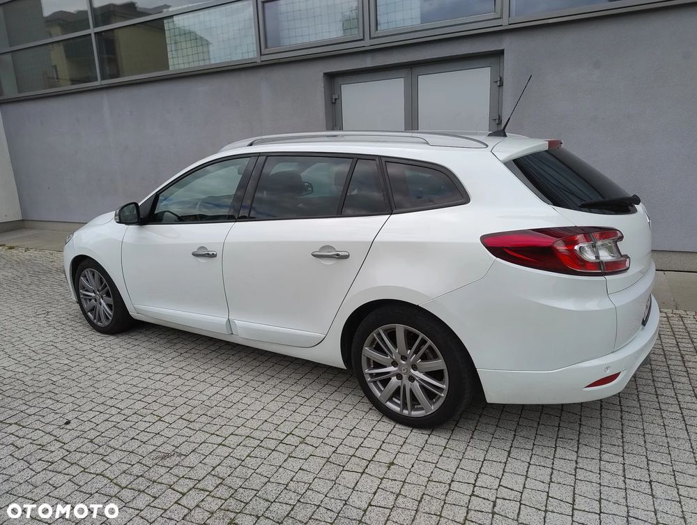 Renault Megane ENERGY dCi 130 GT LINE - 4