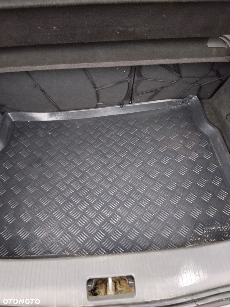 Opel Astra 1.6 Sport - 14