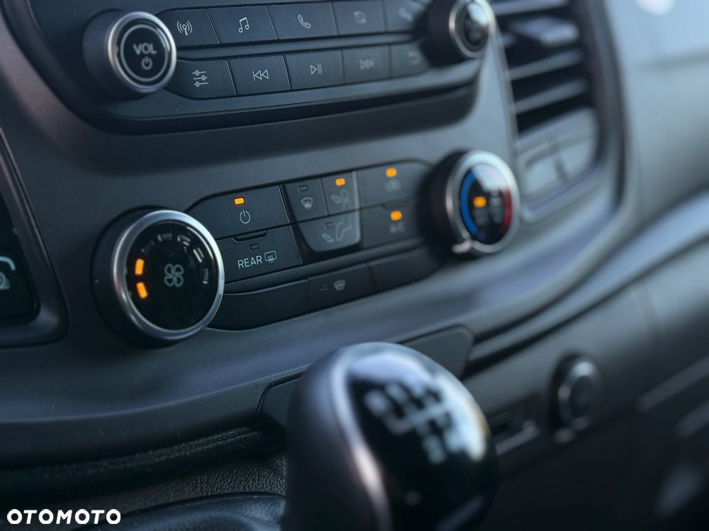 Ford Transit Custom - 21