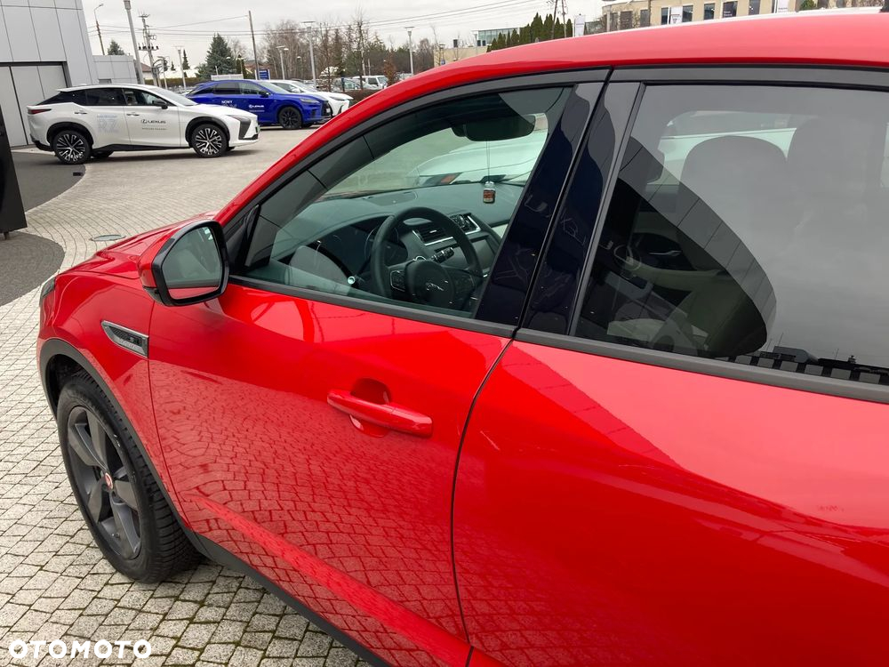 Jaguar E-Pace 2.0 i4P AWD - 9