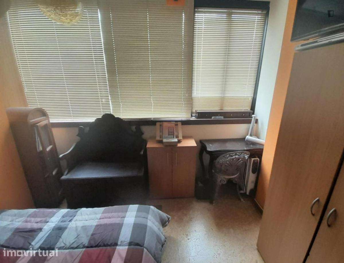 Apartamento com 1 quartos - localizado em Santo Ildefonso Porto - Grande imagem: 4/22