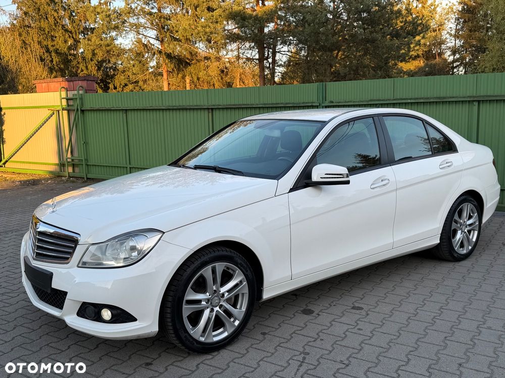 Mercedes-Benz Klasa C 220 (BlueTEC) d BlueEffICIENCY Edition 7G-TRONIC - 2