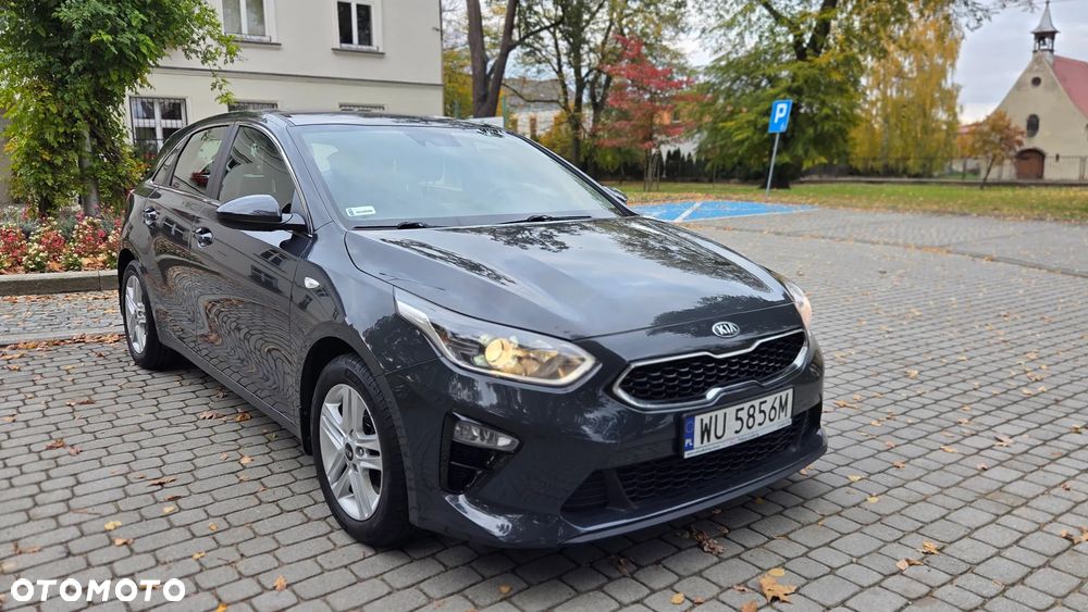 Kia Ceed - 16