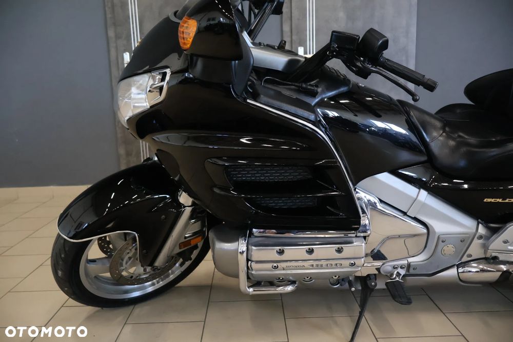 Honda GL - 8