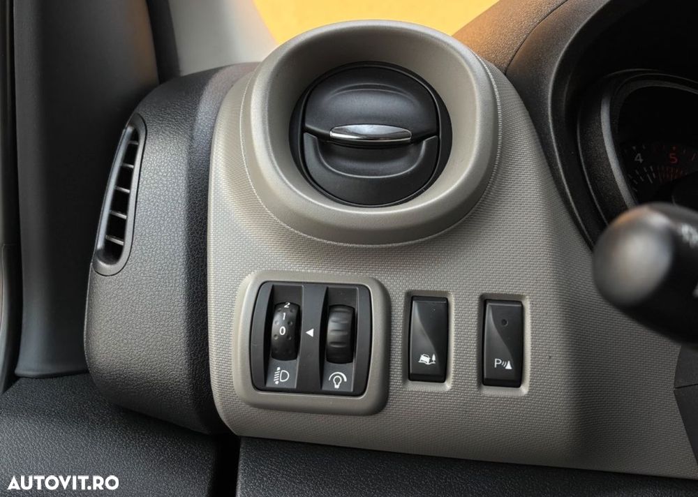 Renault Trafic Combi L1H1 1.6 dCi 95 8+1 Authentique - 13