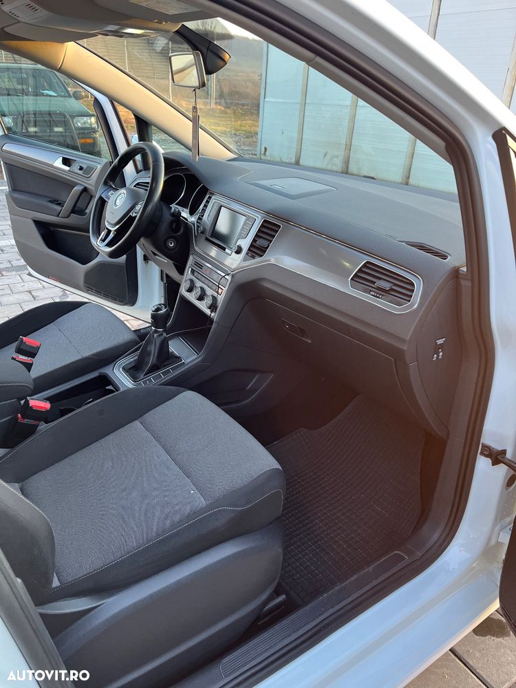 Volkswagen Golf Sportsvan - 10