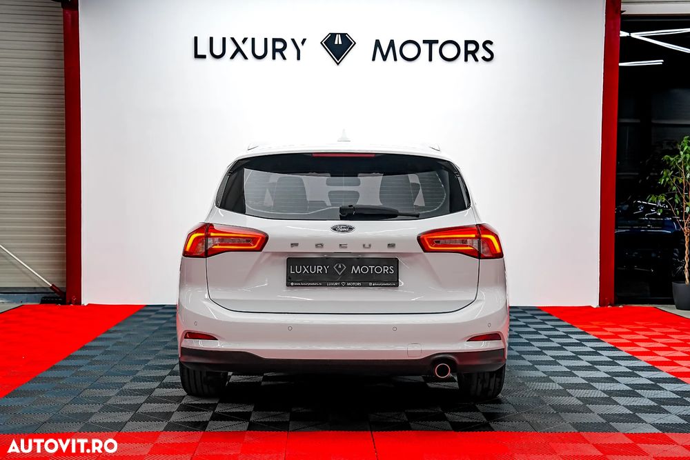 Ford Focus 1.5 TDCi DPF Start-Stopp-System Titanium - 11