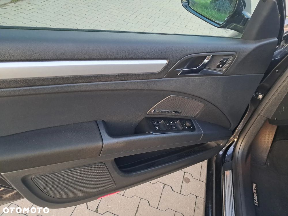 Skoda Superb 1.8 TSI Business DSG - 10