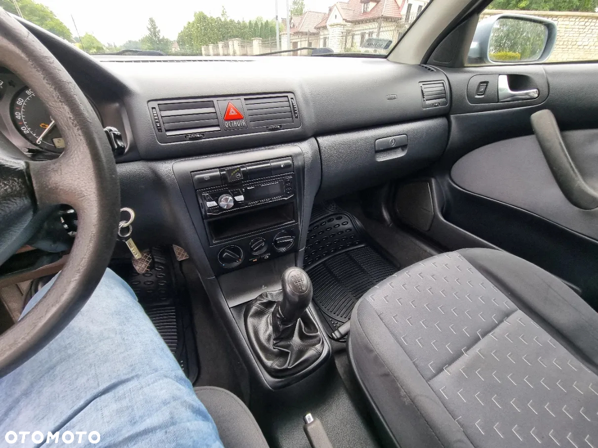 Skoda Octavia 1.6 Elegance - 17
