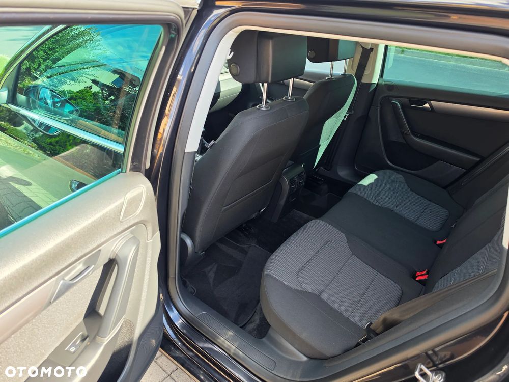 Volkswagen Passat 1.6 TDI BlueMotion Technology Highline - 7