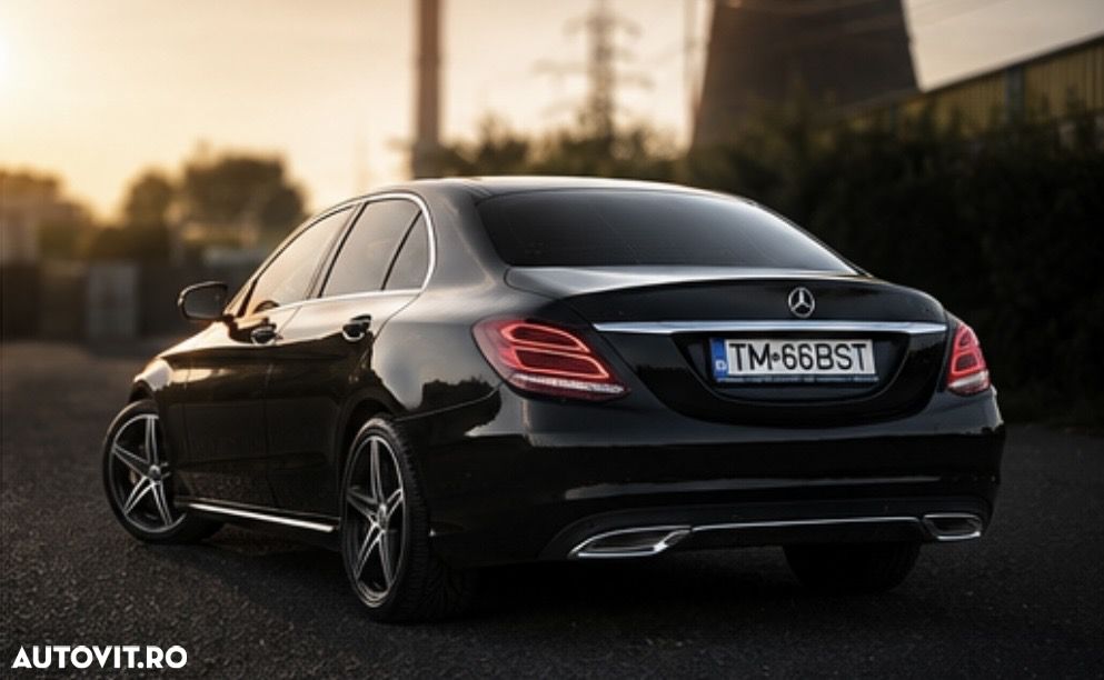 Mercedes-Benz C - 3