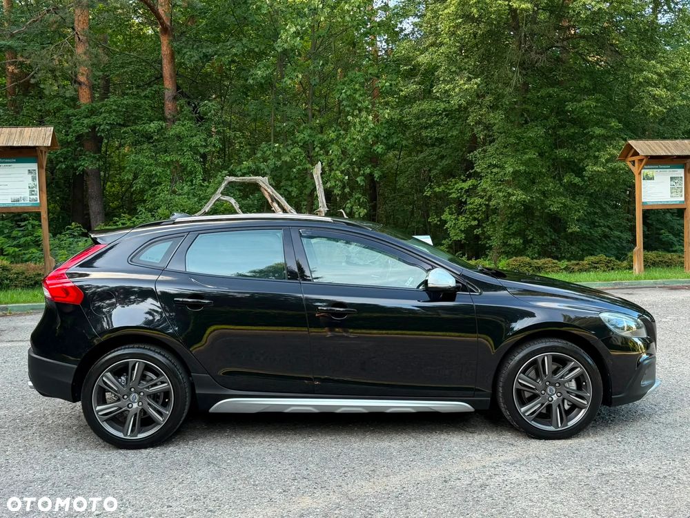 Volvo V40 Cross Country - 35