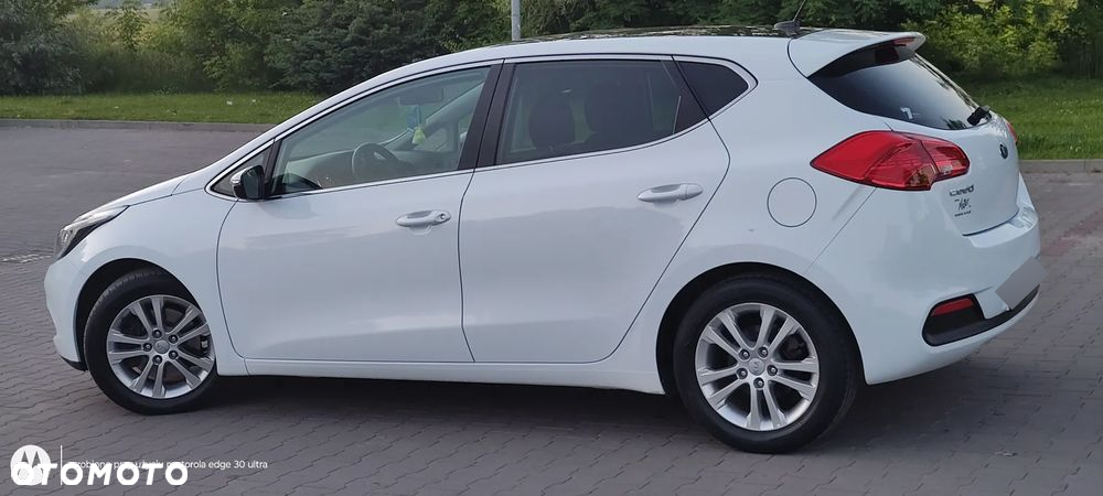 Kia Ceed - 15