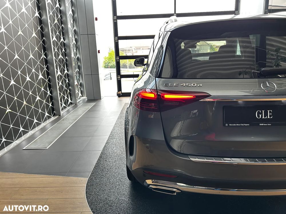 Mercedes-Benz GLE - 24