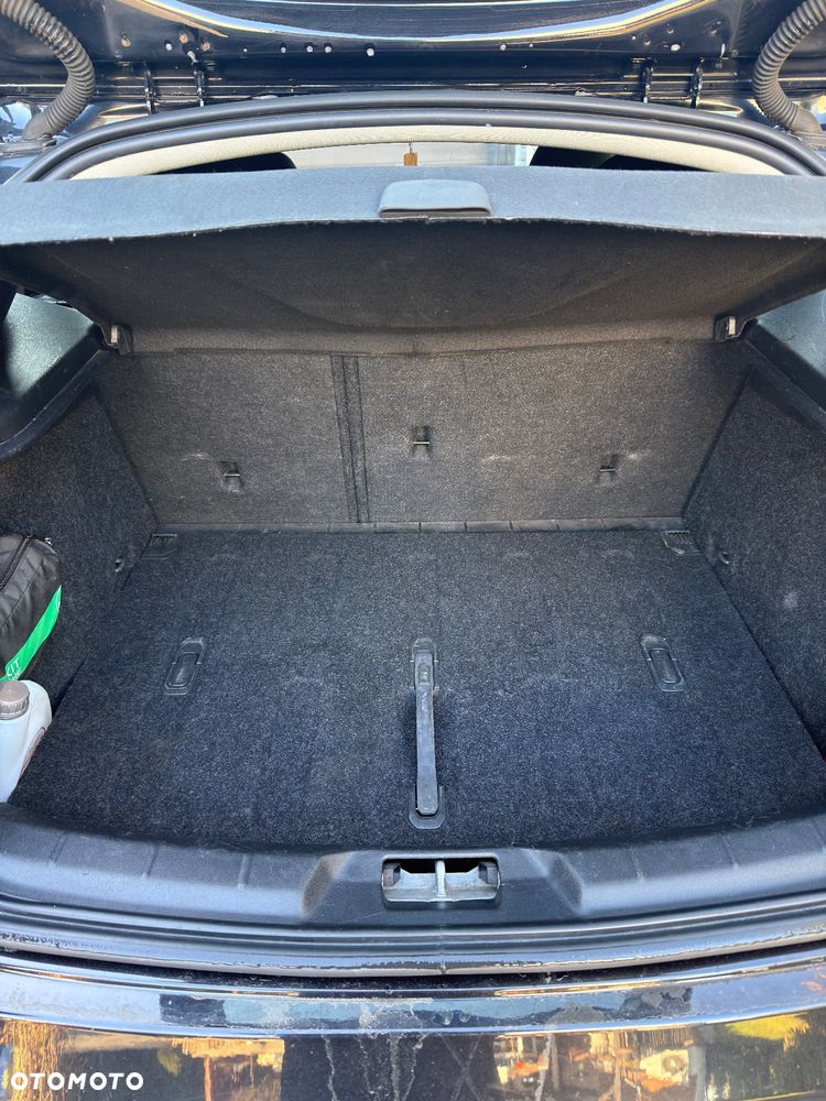 Volvo V40 D2 Drive-E Ocean Race - 14