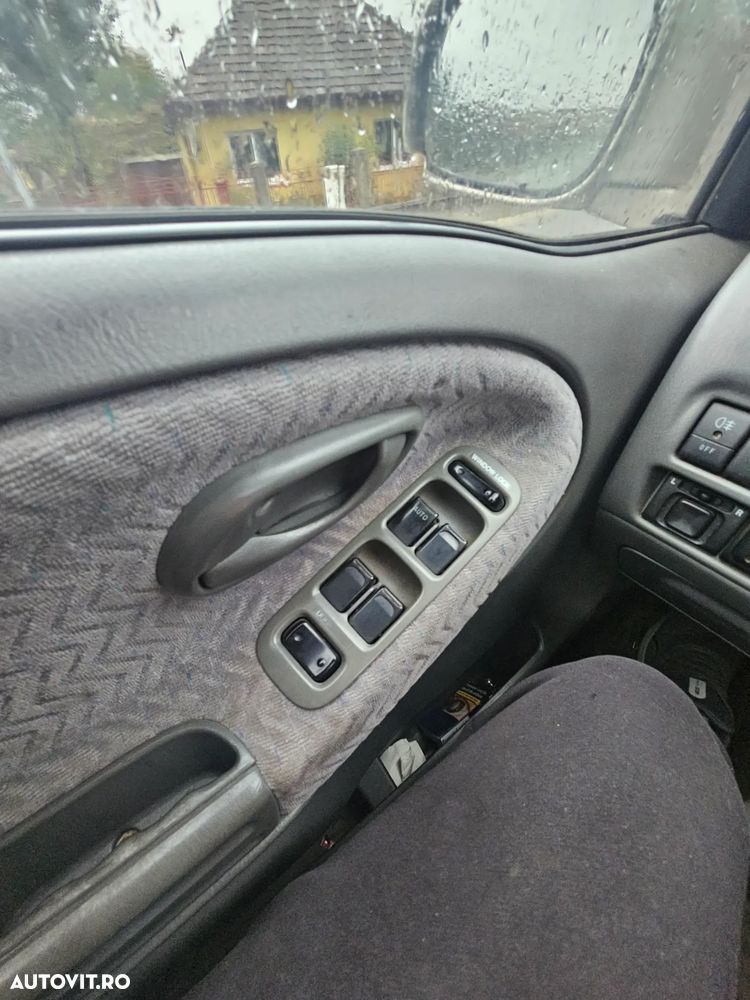 Suzuki Grand Vitara XL-7 2.0 TD Automatik Comfort + - 8