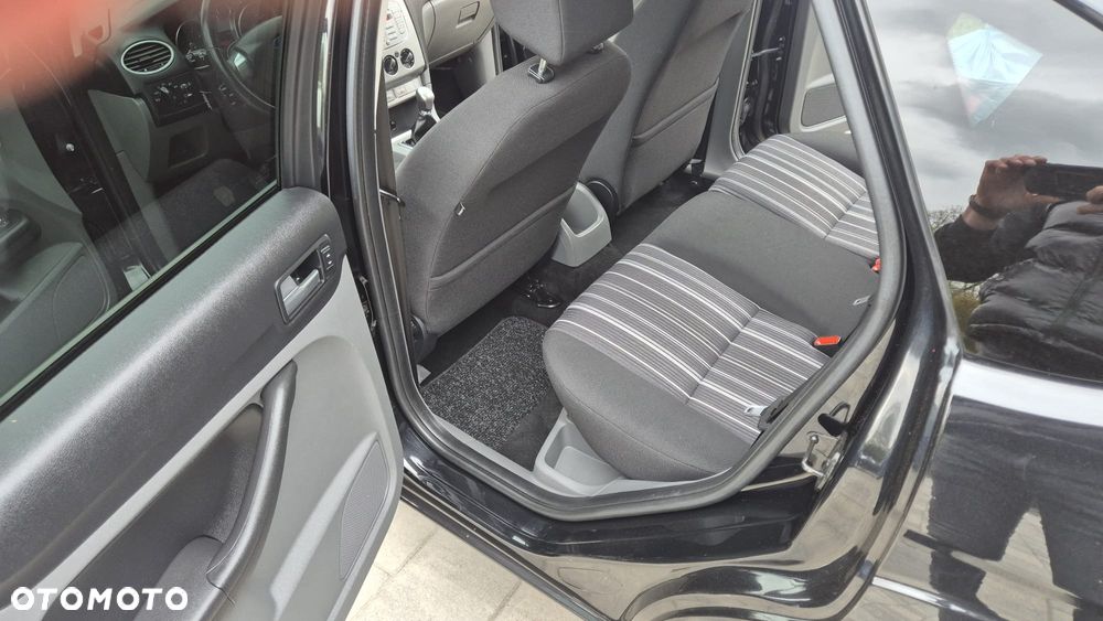 Ford Focus 1.6 16V Black Magic - 18
