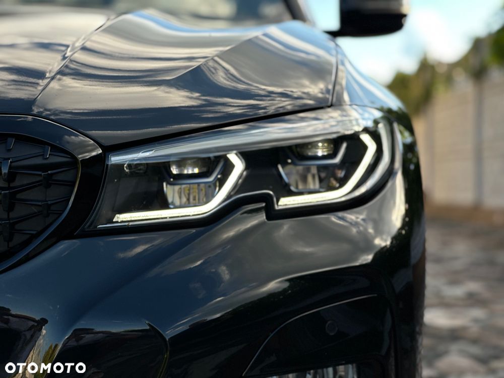 BMW Seria 3 320d xDrive M Sport Shadow sport - 14