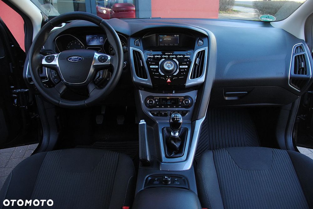 Ford Focus Turnier 1.0 EcoBoost Start-Stopp-System Titanium - 9