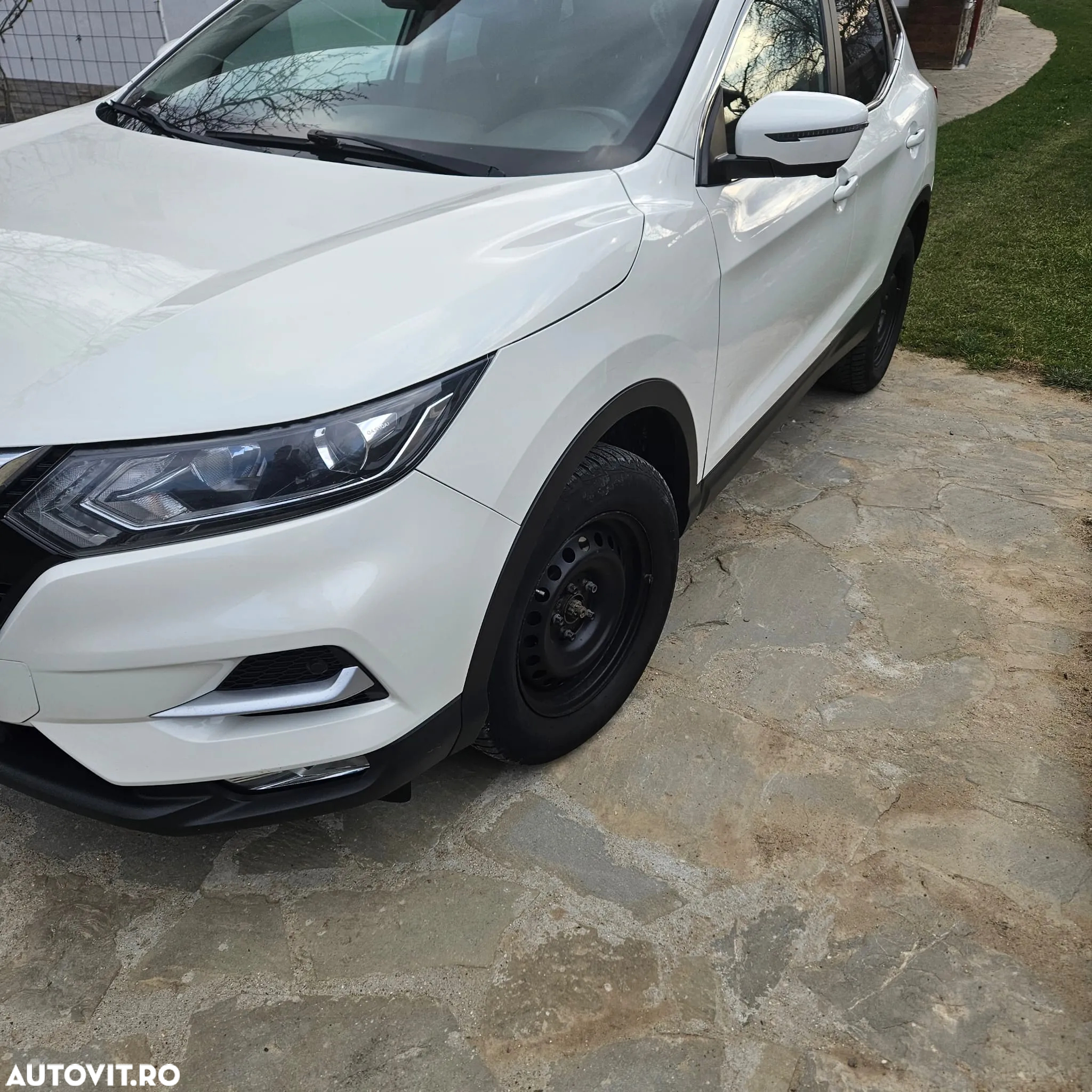 Nissan Qashqai 1.2 DIG-T Start/Stop N-Connecta - 3