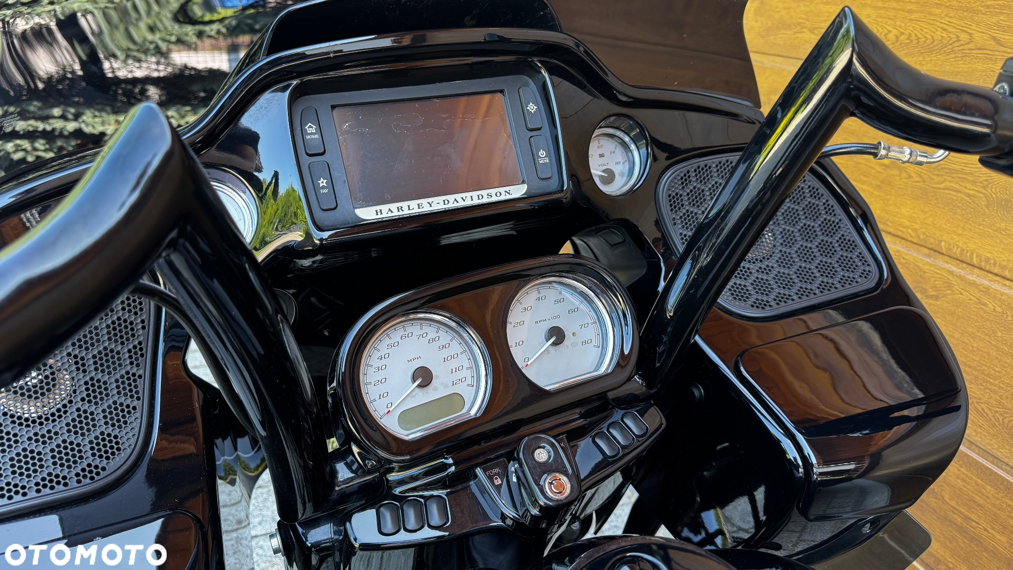 Harley-Davidson Touring Road Glide - 23