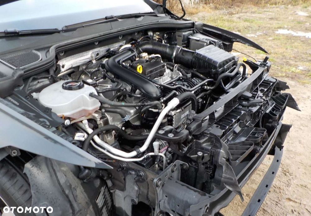 Volkswagen Golf - 5