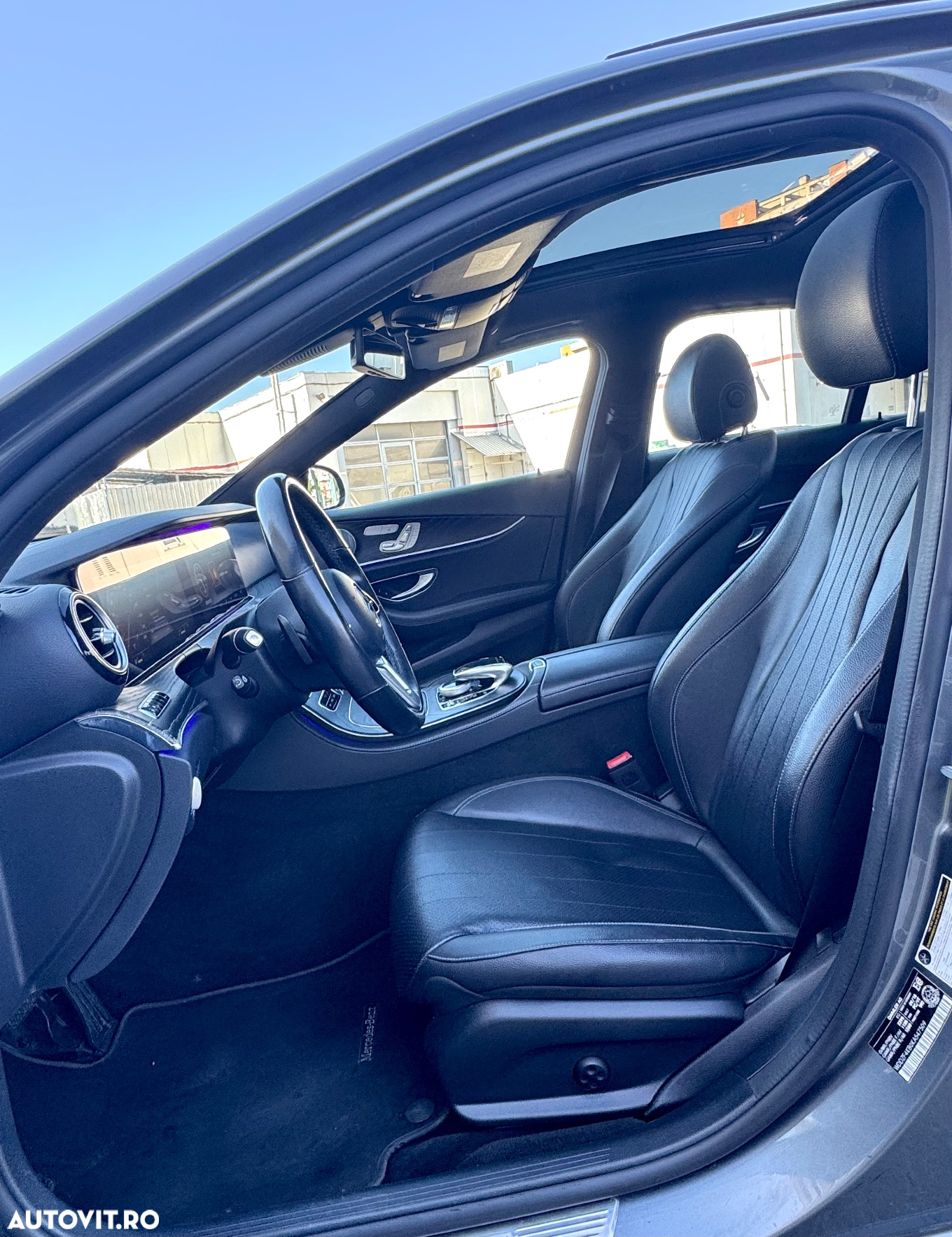 Mercedes-Benz E 300 9G-TRONIC AMG Line - 8