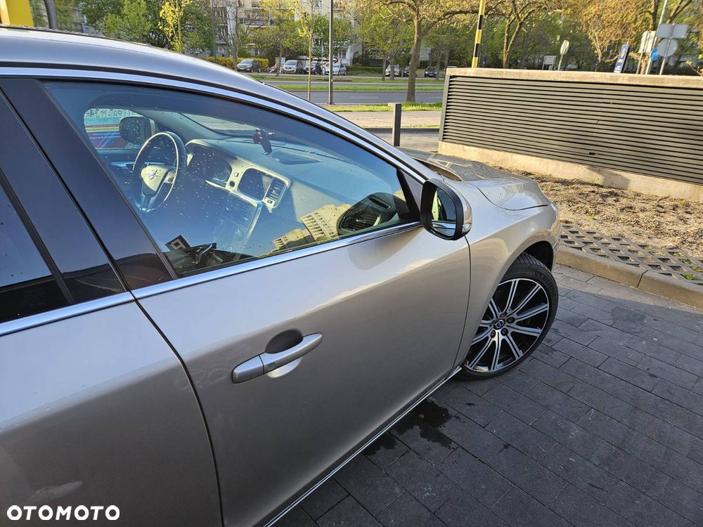 Volvo S60 - 15