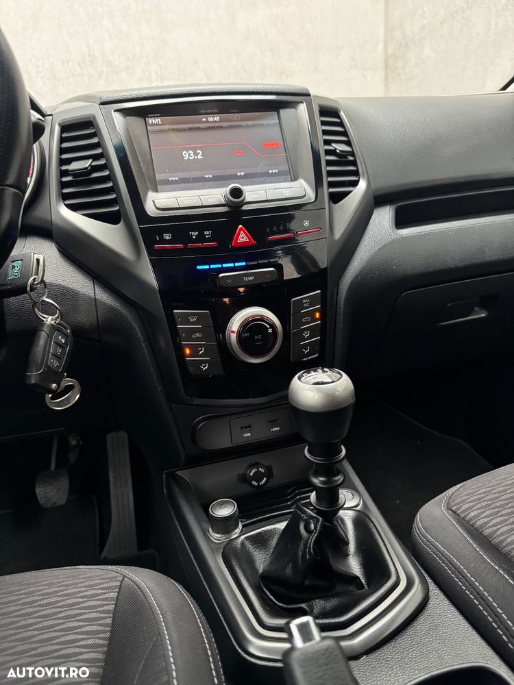 SsangYong XLV - 19