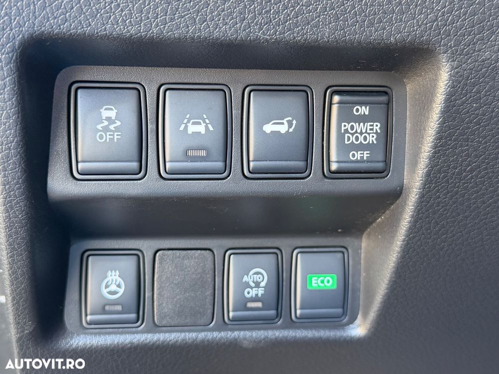 Nissan X-Trail 2.0 dCi ALL-MODE 4x4i Xtronic Tekna - 27