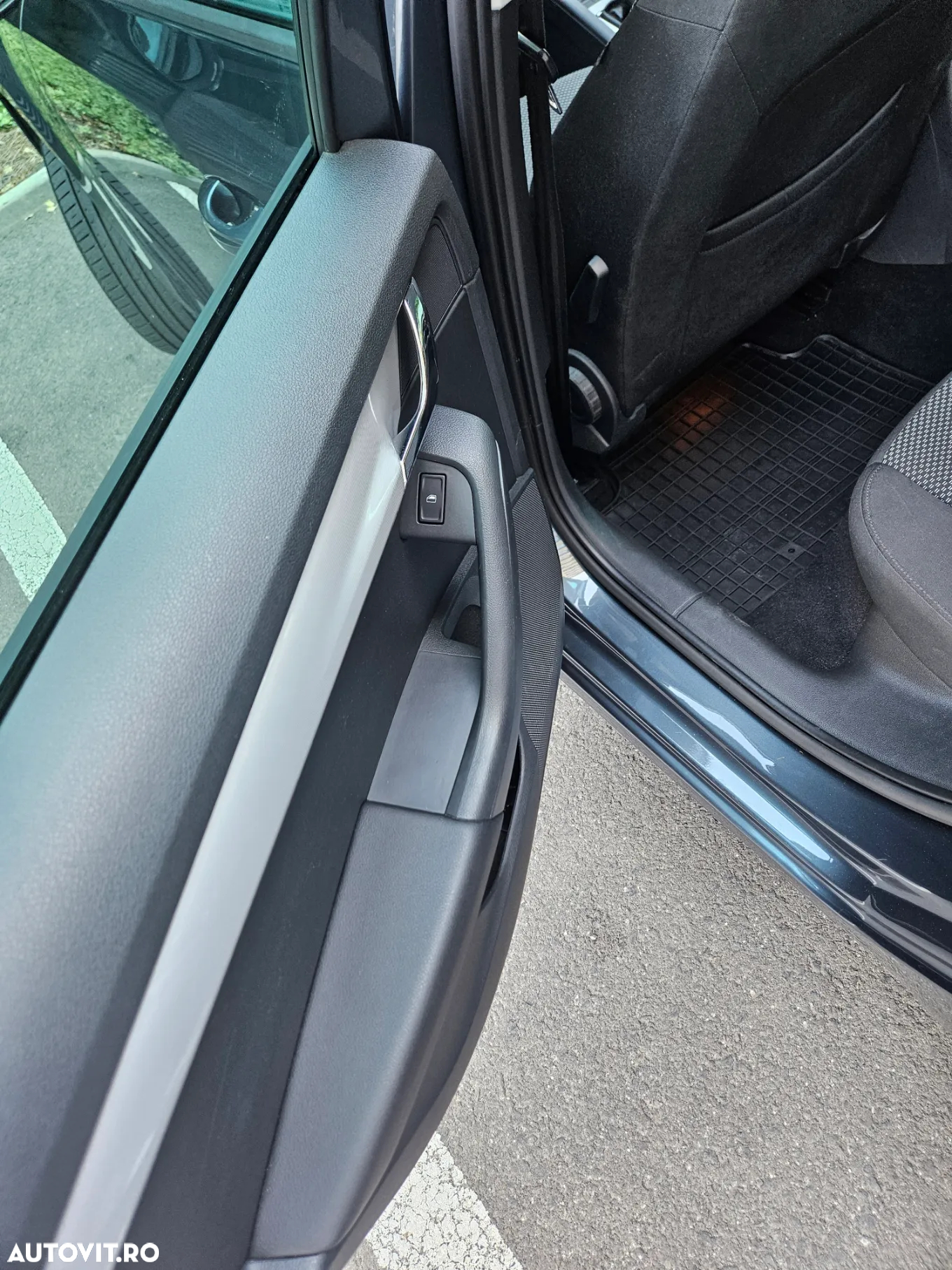 Skoda Octavia 1.6 TDI AMBITION - 13