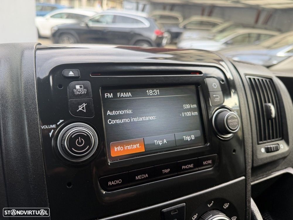 Citroën Jumper 2.0 BlueHDi 33 L3H2 Confort - 36