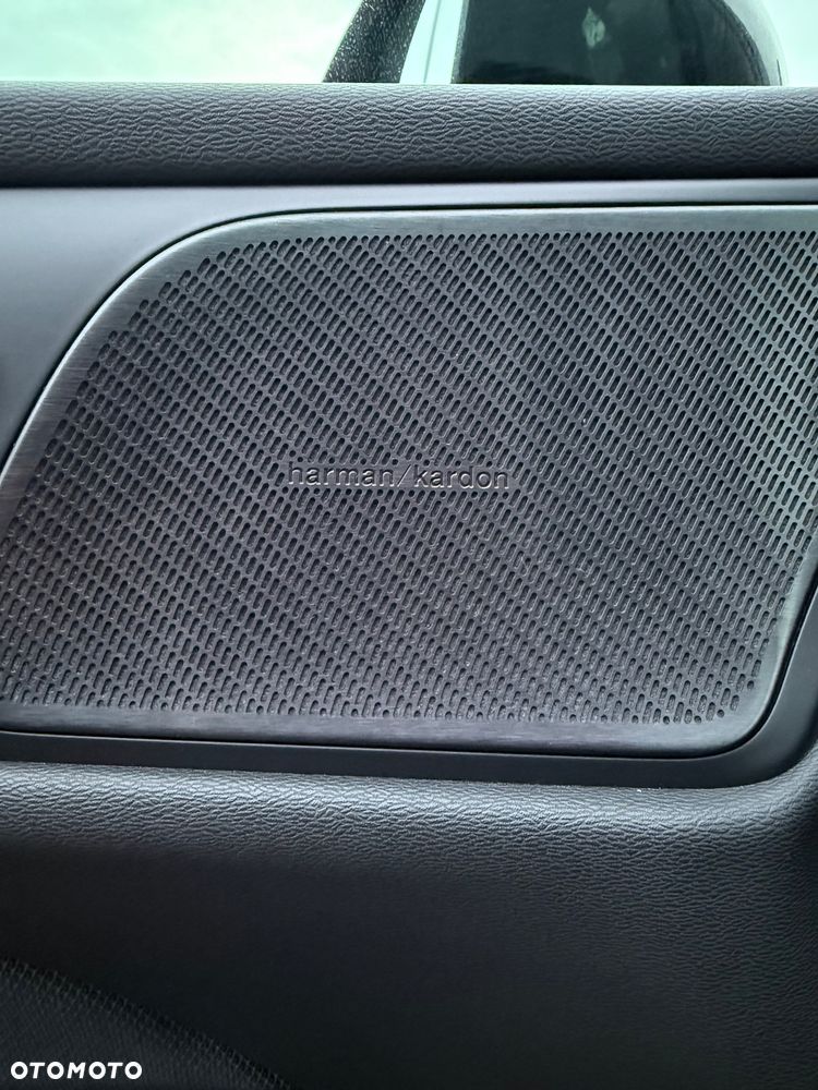 Volvo S60 T5 R-Design - 19