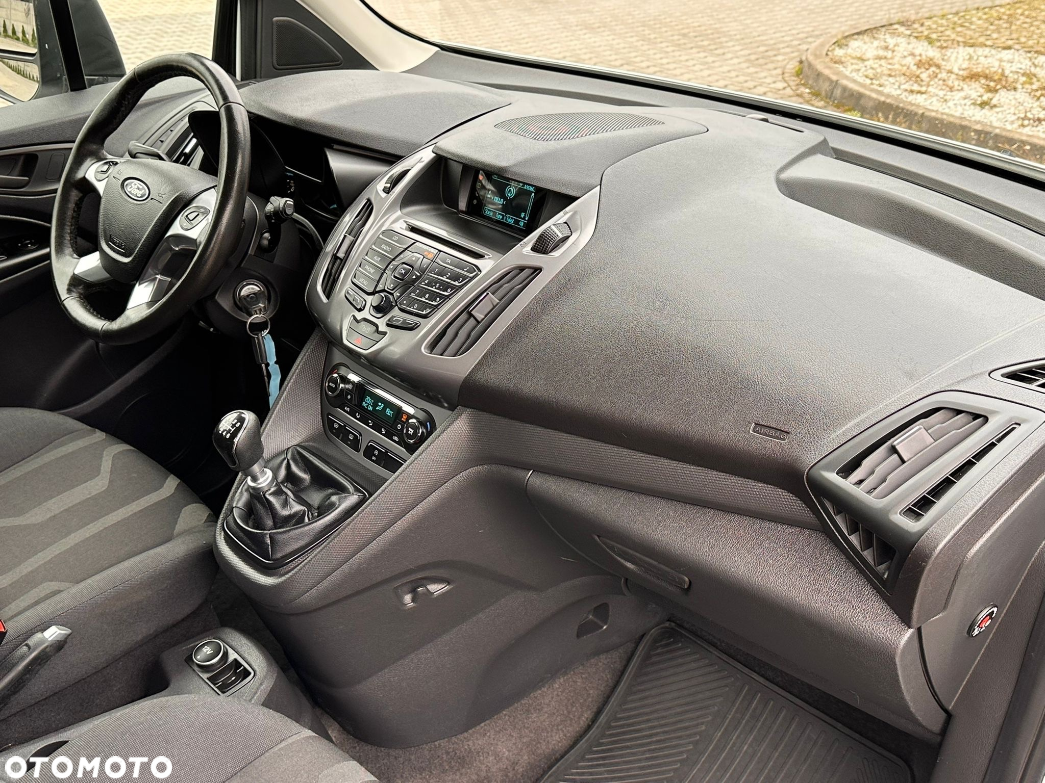Ford Tourneo Connect Grand - 8