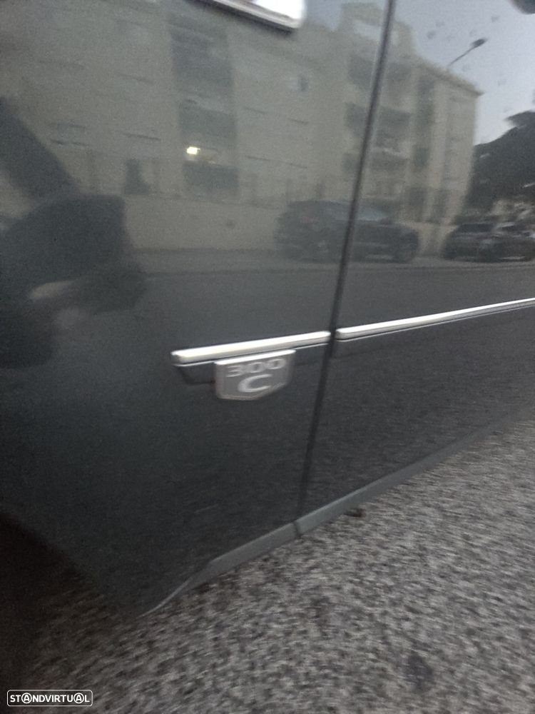 Chrysler 300 C Touring 3.0 CRD - 35