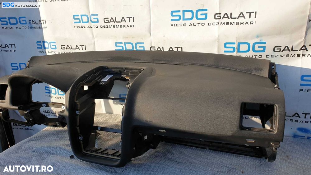Plansa Bord Goala Dezechipata Volkswagen Golf 5 2004 - 2008 Cod 1K1858295 - 4