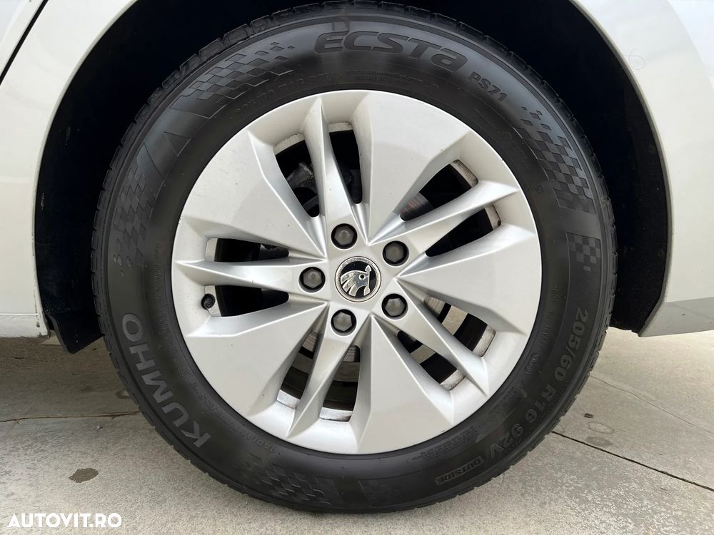 Skoda Octavia 1.0 TSI Ambition - 32