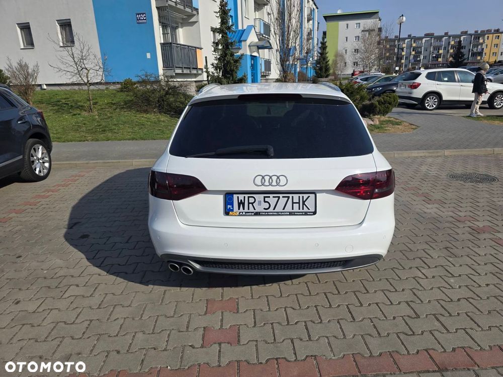 Audi A4 Avant 2.0 TDI - 13
