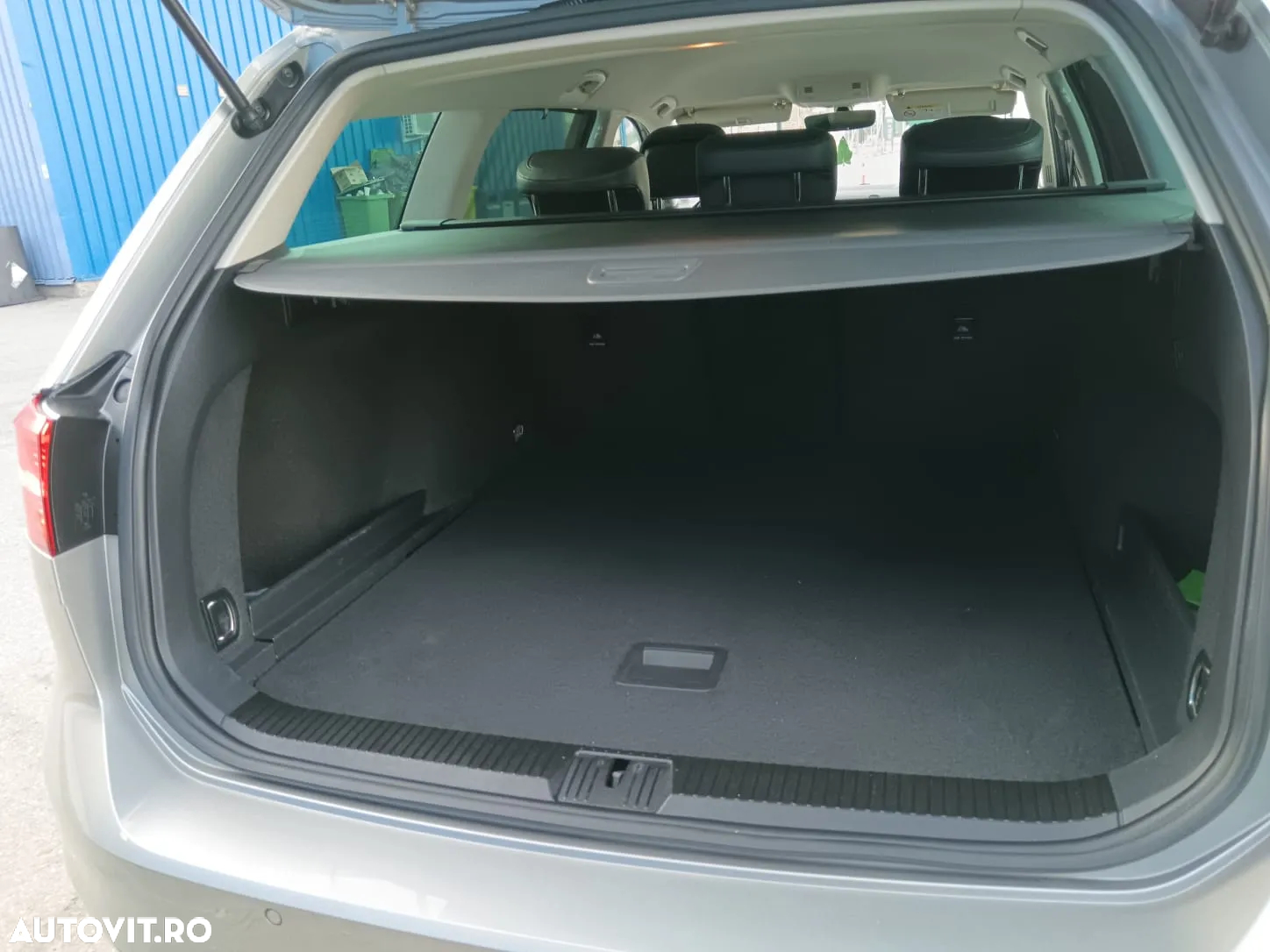 Volkswagen Passat Variant 2.0 TDI DSG Highline - 12