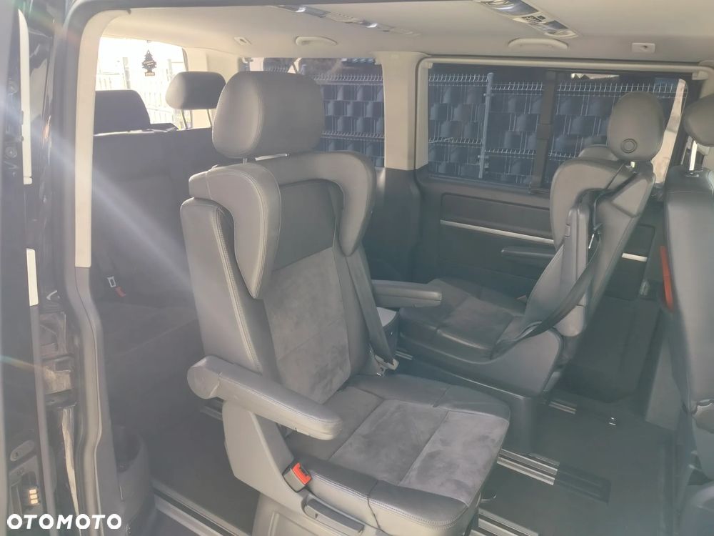 Volkswagen Multivan - 22
