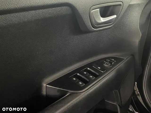Kia Stonic 1.6 CRDi Platinum Edition - 17