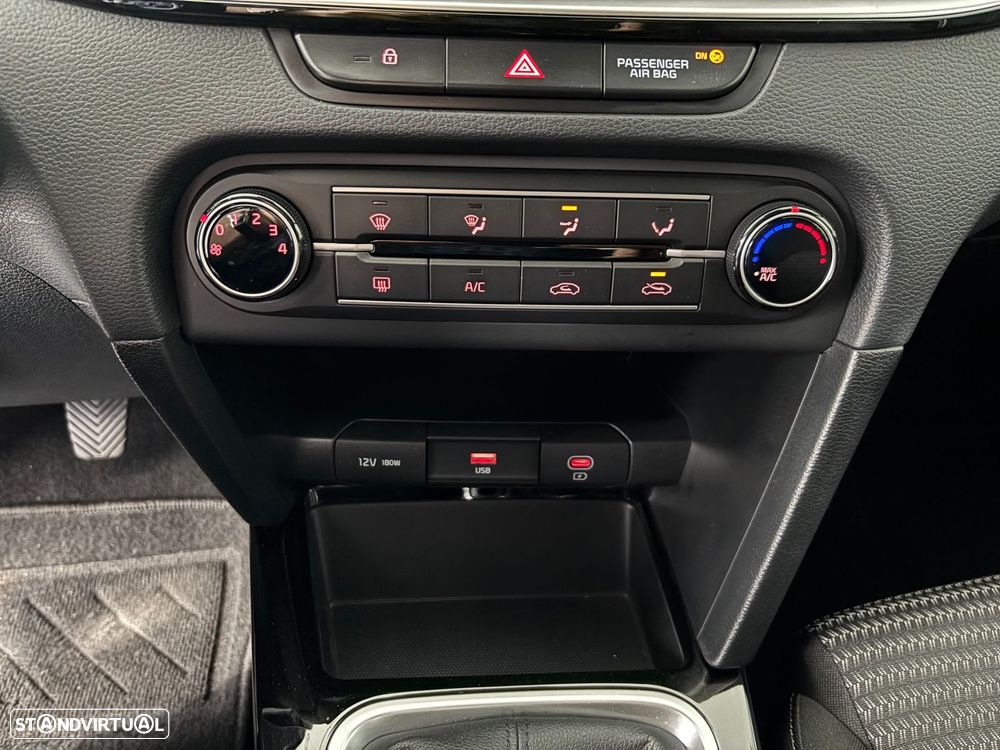 Kia Ceed SW 1.6 CRDi MHEV Dynamic - 17