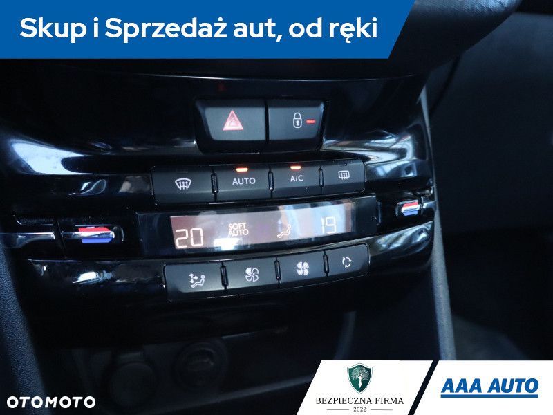 Peugeot 2008 - 15