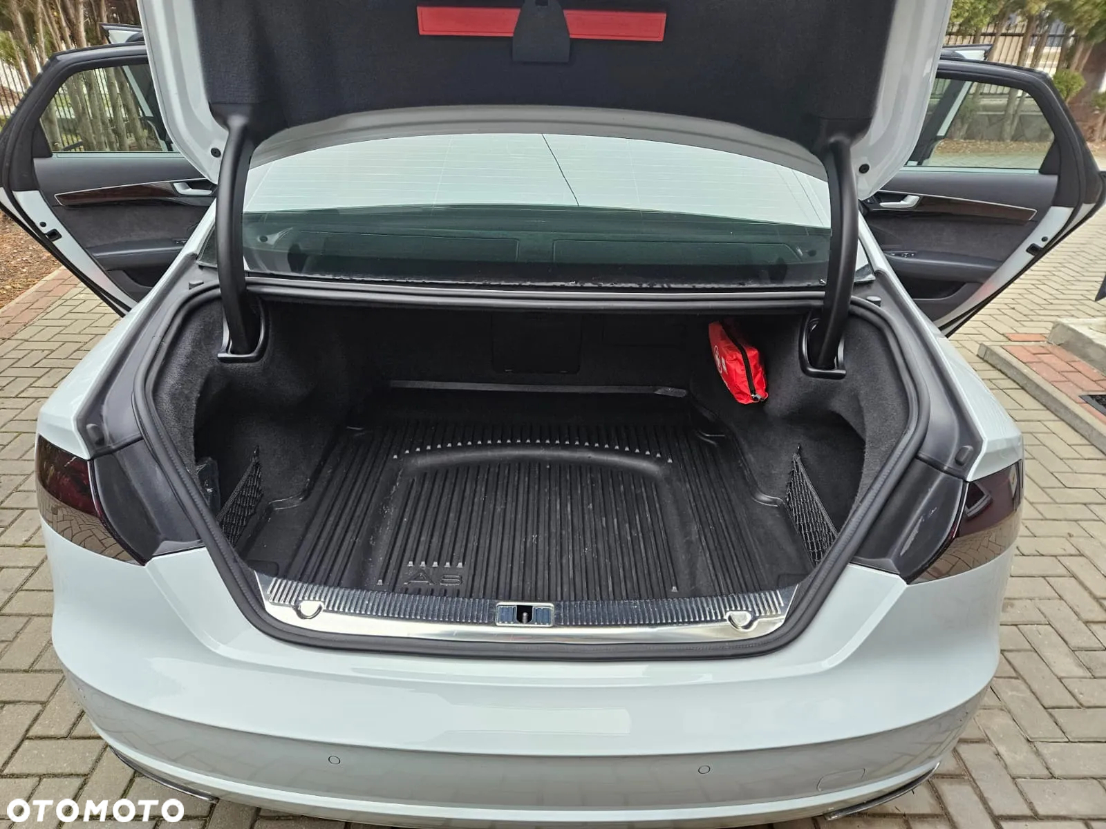 Audi A8 - 10