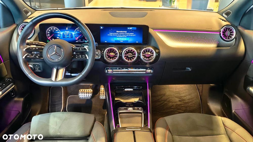 Mercedes-Benz GLA 200 AMG Line - 9