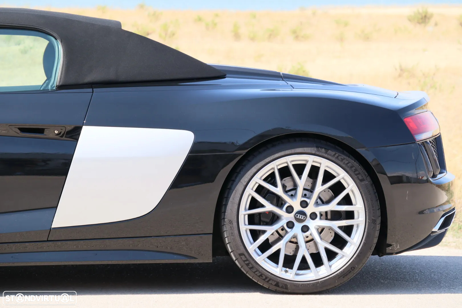 Audi R8 Spyder 5.2 FSi V10 S tronic - 23
