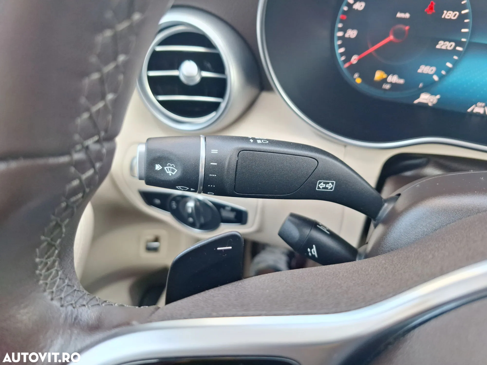 Mercedes-Benz GLC 300 4MATIC MHEV - 22