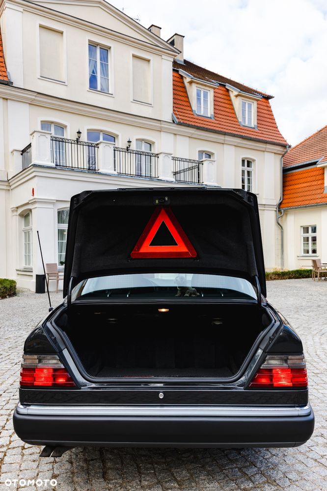 Mercedes-Benz W124 (1984-1993) - 13
